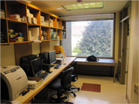 View one of the lab with a view of the Univesity Park from the window.